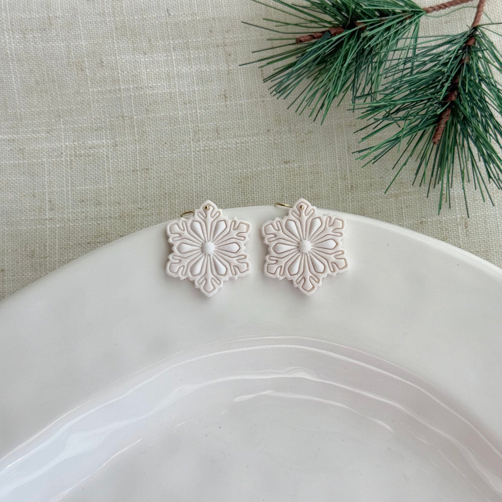 Snowflake Dangles (White)